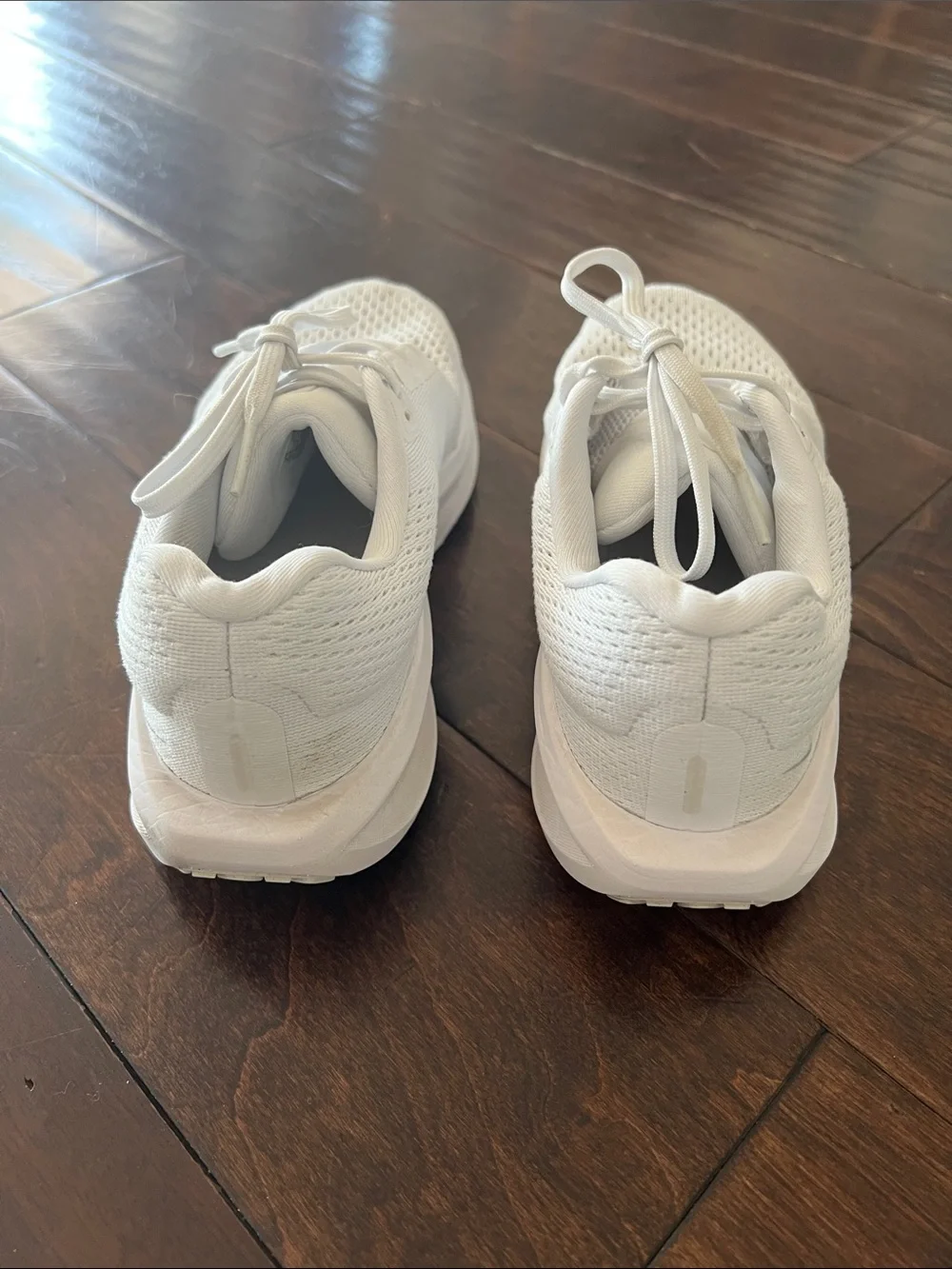 Nike Women's White Mesh Athletic Sneakers